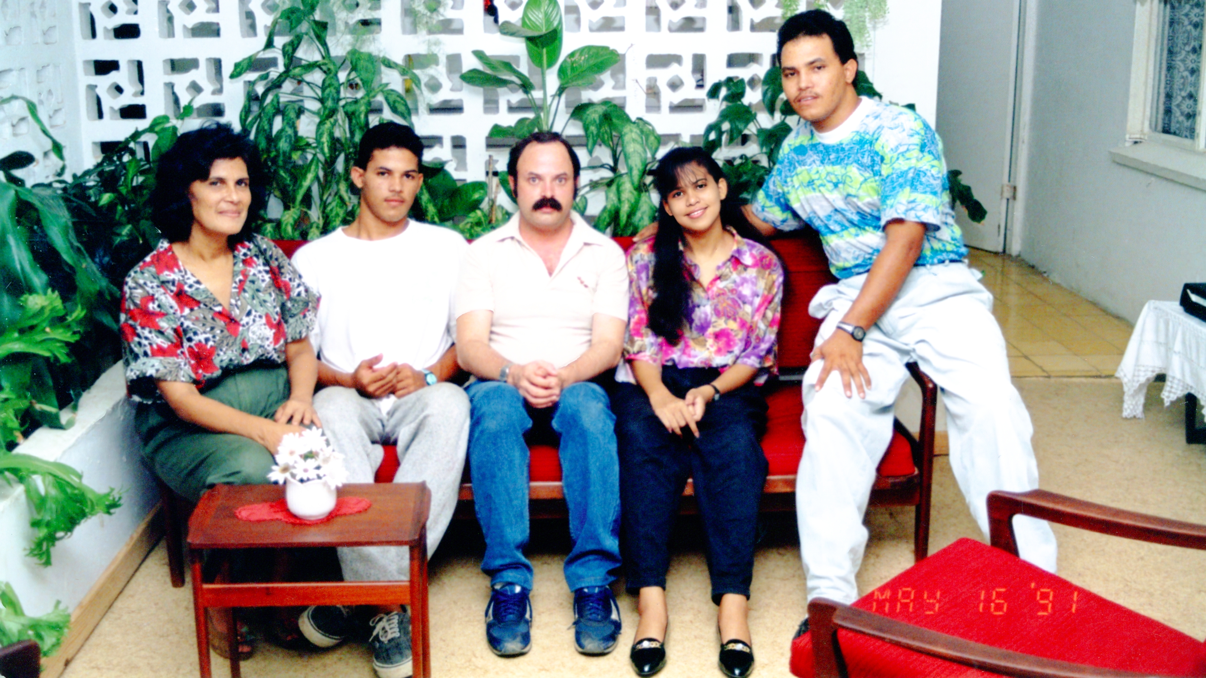 JMM ~ 1991 05 16 ~ age 34 ~ Aruba, with the Geerman family